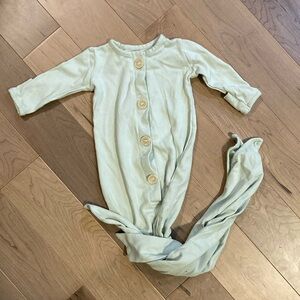Organic Newborn Knotted Gown - Mint